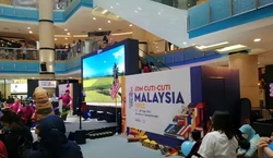 Elevates sunway pyramid shopping mall with stunning LED display