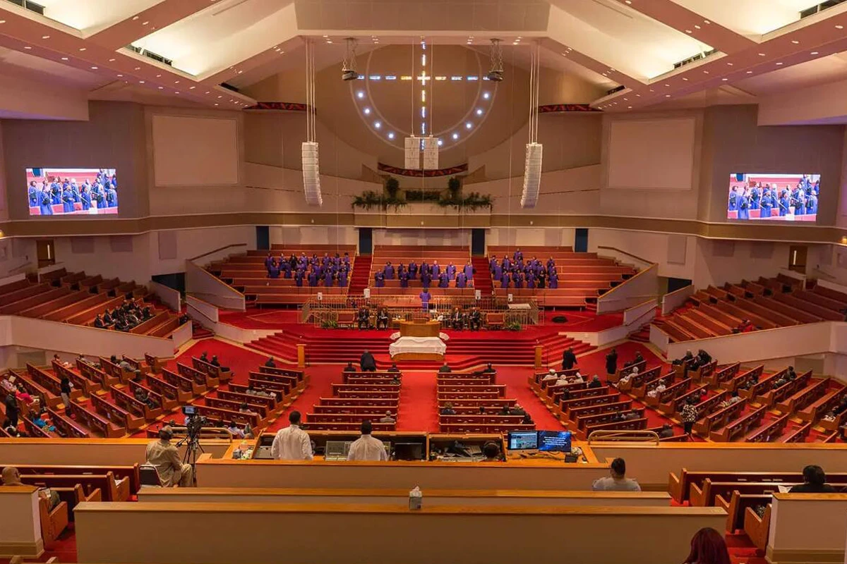 9 factors affecting the customization price of LED church displays